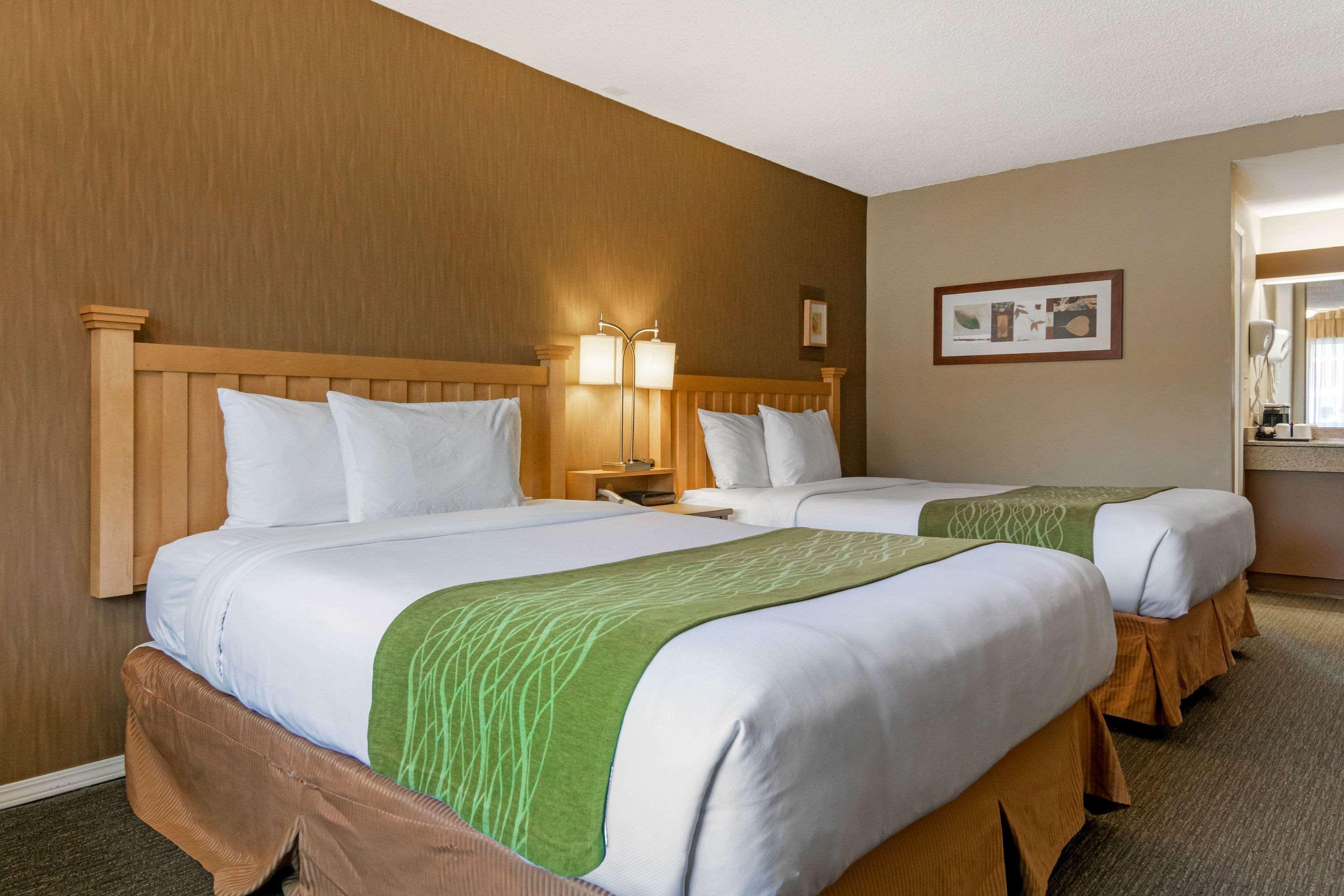 Econo Lodge Inn & Suites West Vancouver Exterior foto