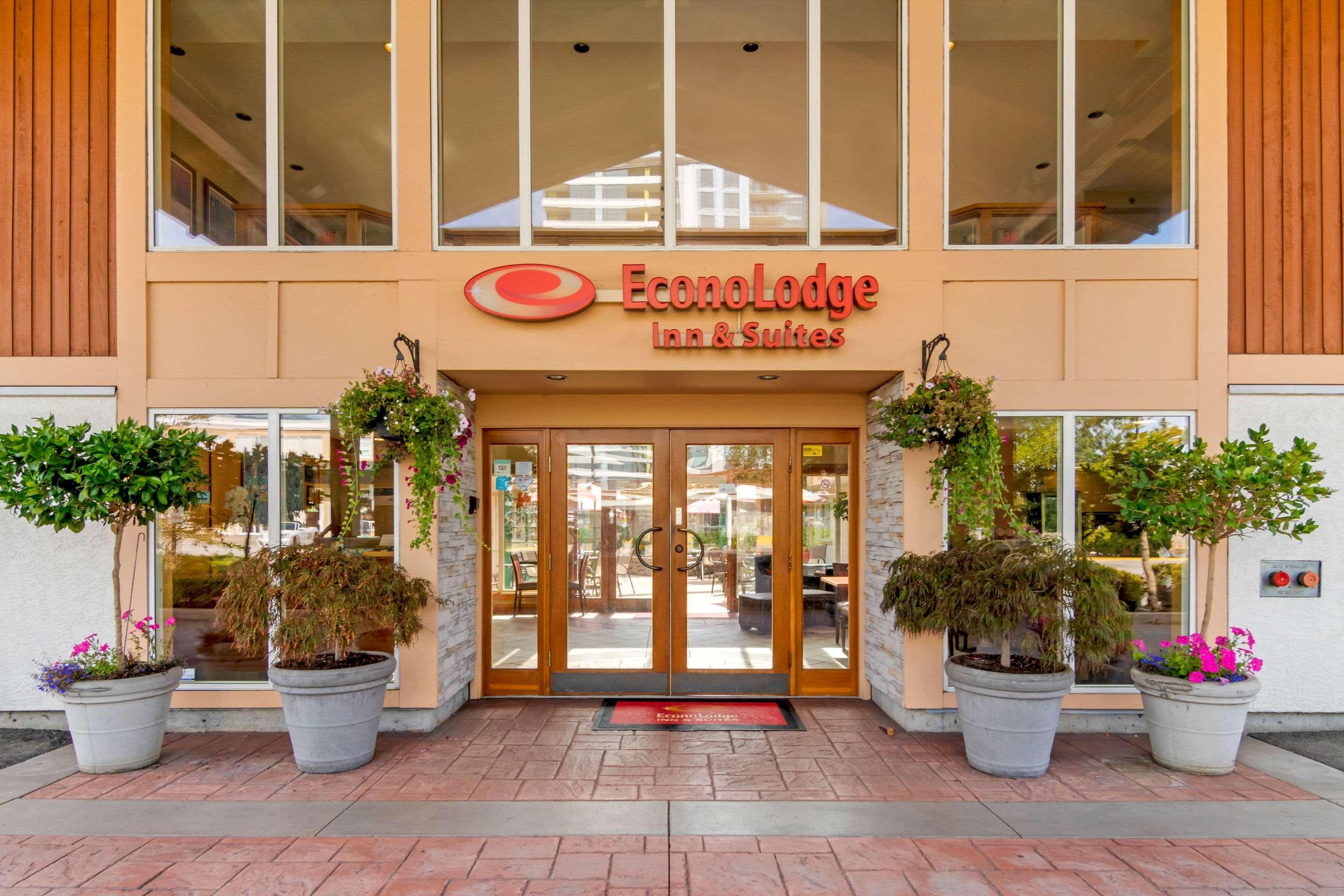 Econo Lodge Inn & Suites West Vancouver Exterior foto