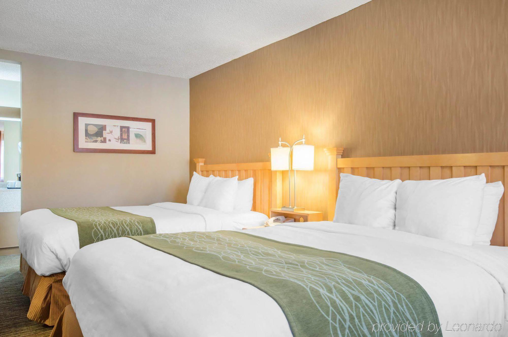Econo Lodge Inn & Suites West Vancouver Exterior foto